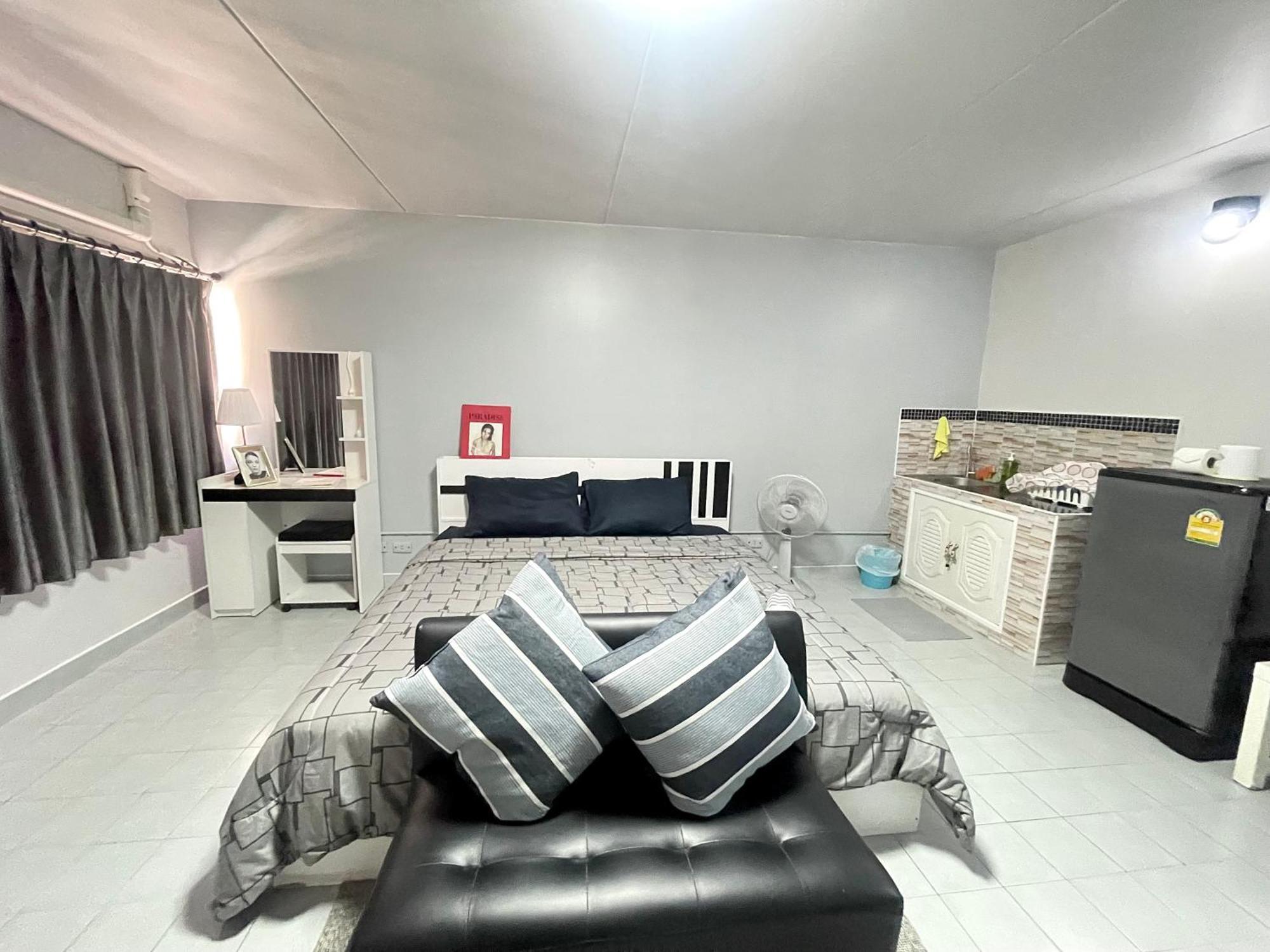 Ferienwohnung Lively Popular C3-C9 Impact Nonthaburi Exterior foto